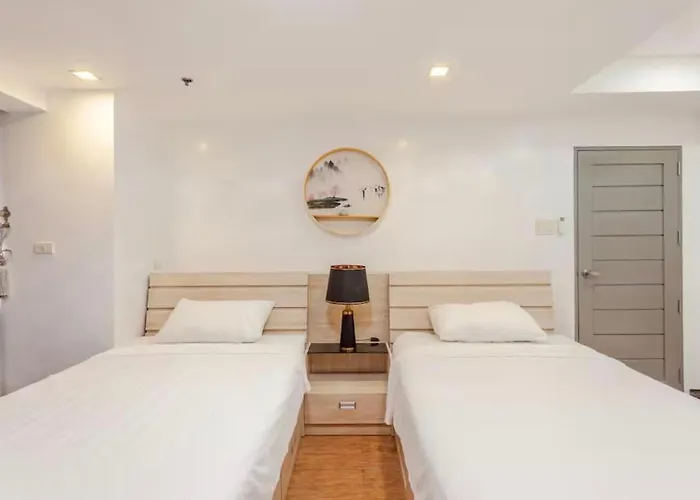 Cozy Near Naia Airport With Balcony Apartamento