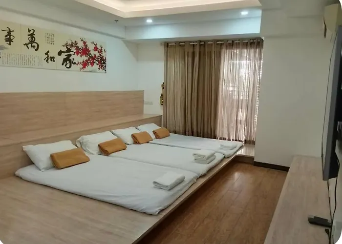 Cozy Near Naia Airport With Balcony Manila